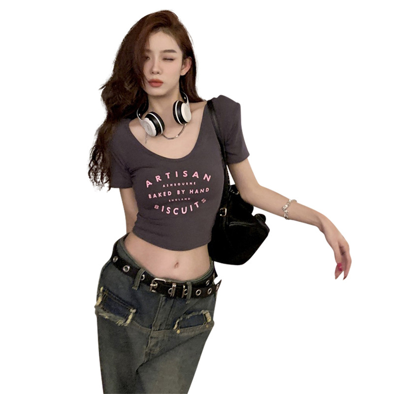 Short retro base body-friendly summer T-shirt for students