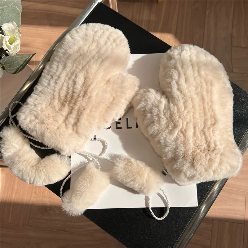 Cute keep warm gloves, windproof elastic set