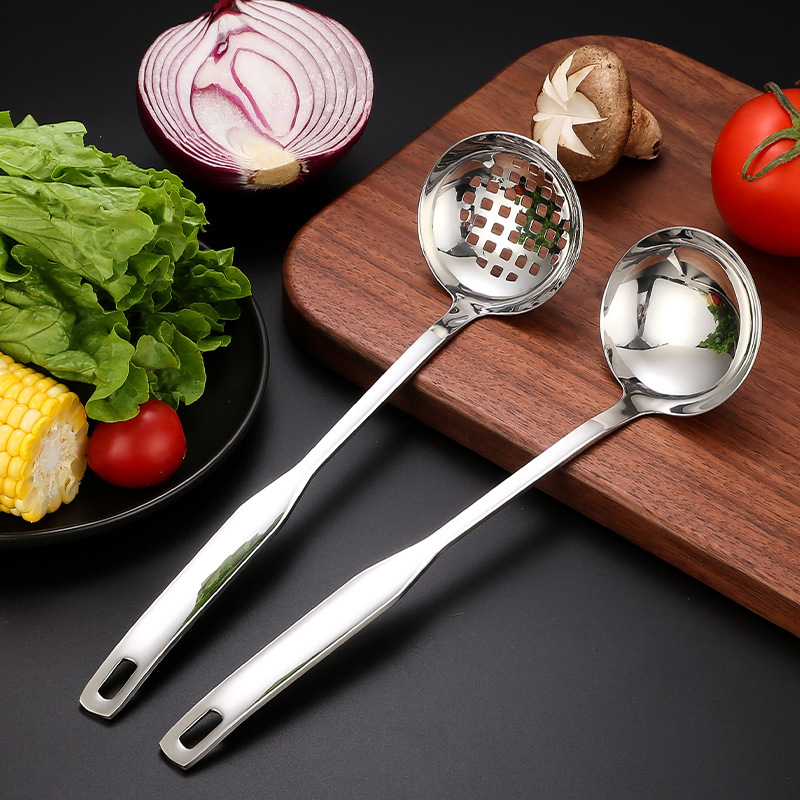 304不鏽鋼火鍋漏勺湯勺一體加厚帶掛鈎家用火鍋勺長柄漏湯勺套裝