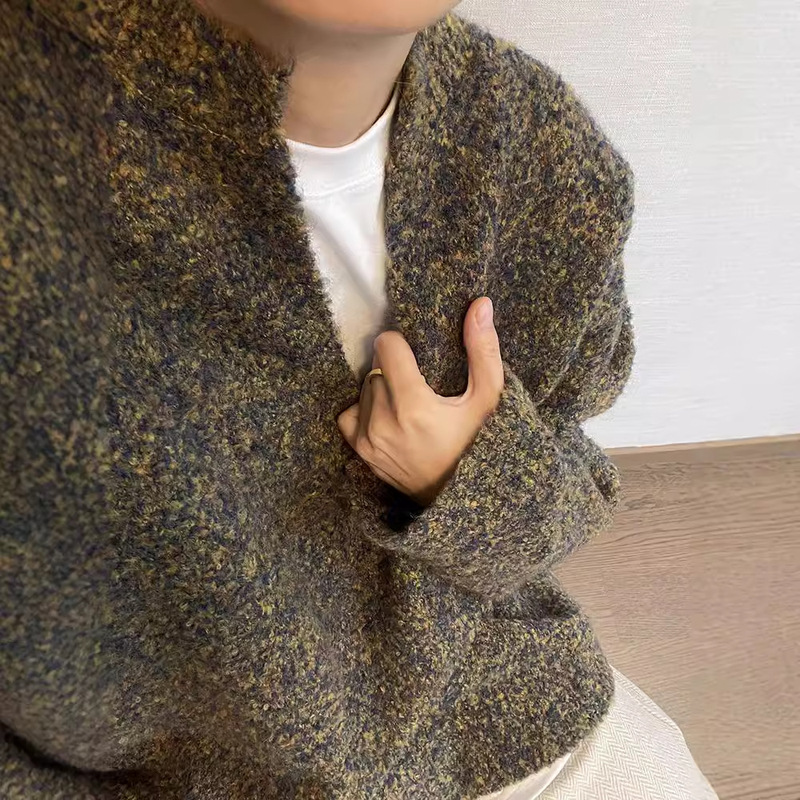 2024 Autumn and Winter New Retro All-match Lazy Loose Large Version Christmas Moss Green V-neck Shoulder Sweater for Men