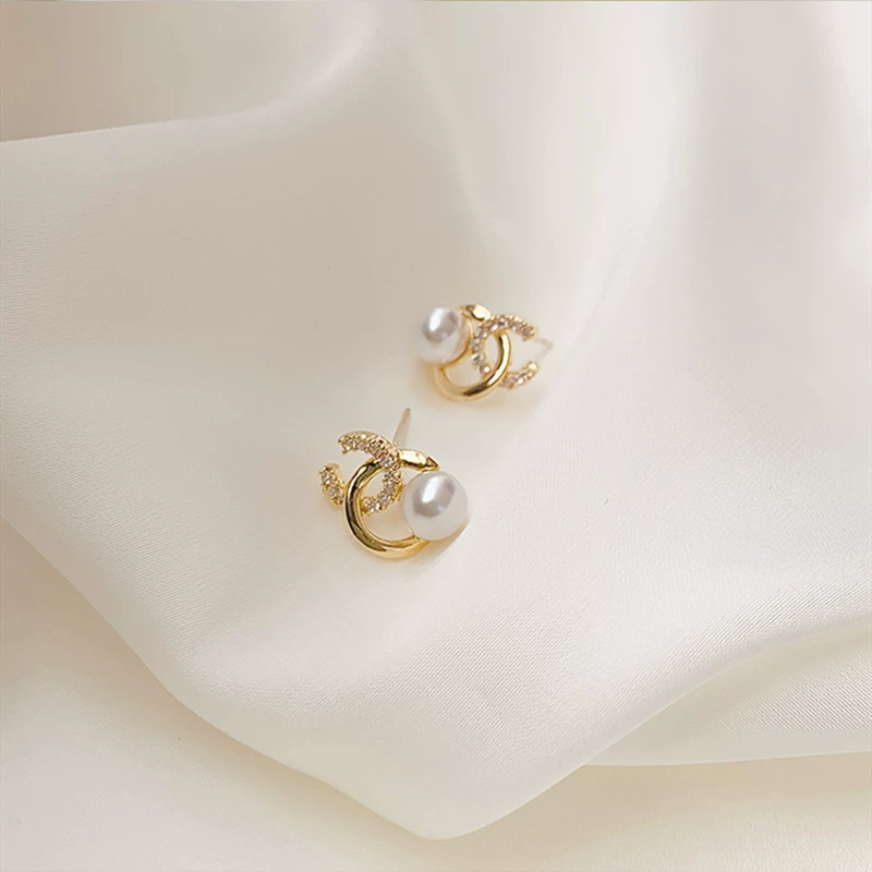 Серебряная игла, маленькие модные серьги, образец серебра 925, стиль Chanel, простой и элегантный дизайн, интернет-знаменитость