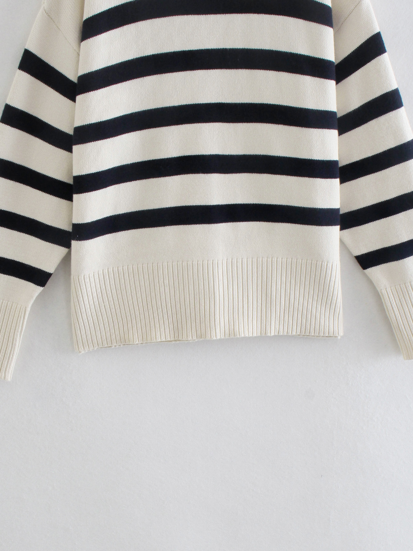 Pullover Sweater Image 12