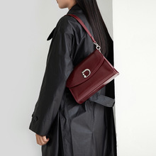 �ƼtɫҸ�°��Y��Ů�����ճ��ɱ��^����Ϟ��ţƤ�μ��