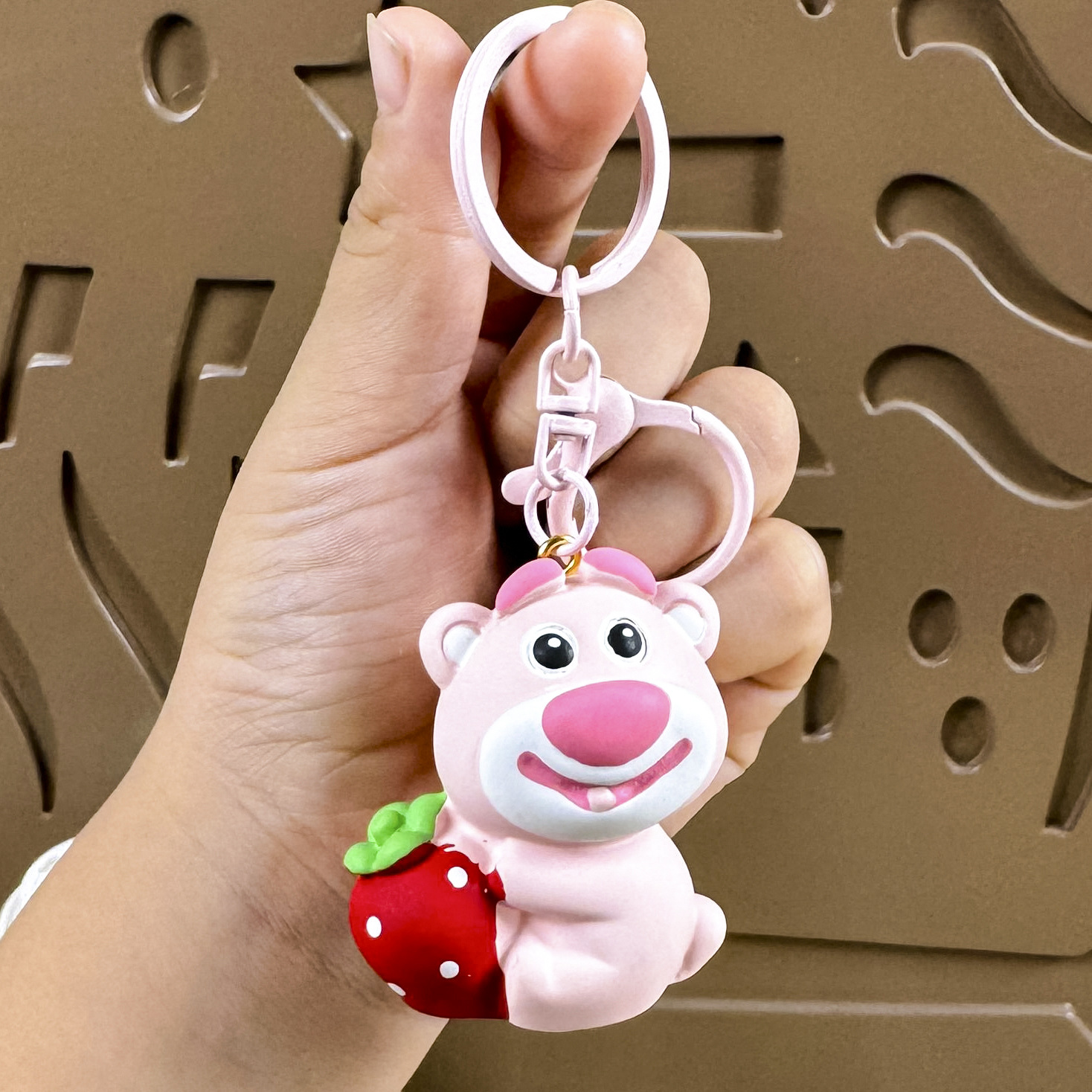 Nueva resina de lana oso llavero mujeres exquisito coche mochila colgante par moda bolsa colgante pequeño regalo image 28