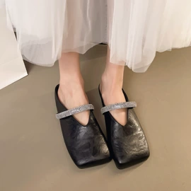 平底拖鞋;高跟凉鞋;高跟拖鞋