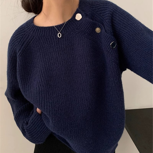2024 Vintage Purple Petite Women's Hooded Sweater for Autumn/Winter Korean Style with Diagonal Button Design, Charming and Unique Knit Top