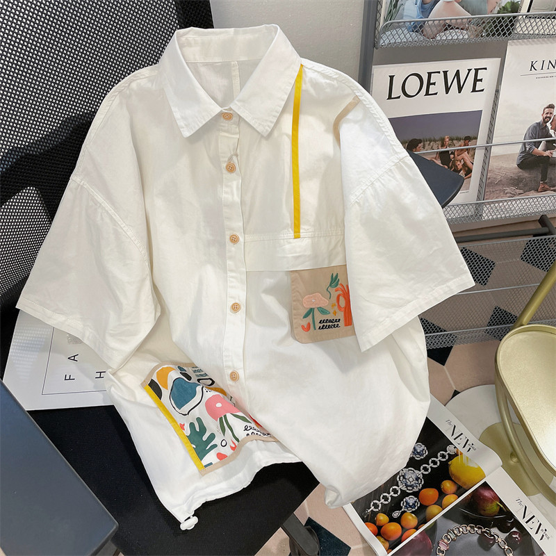 Unique and Super Stylish Graffiti Floral Embroidery Short-Sleeve Shirt for Women, Summer Loose Casual Cute Top for Petite Figures, Age-Reducing