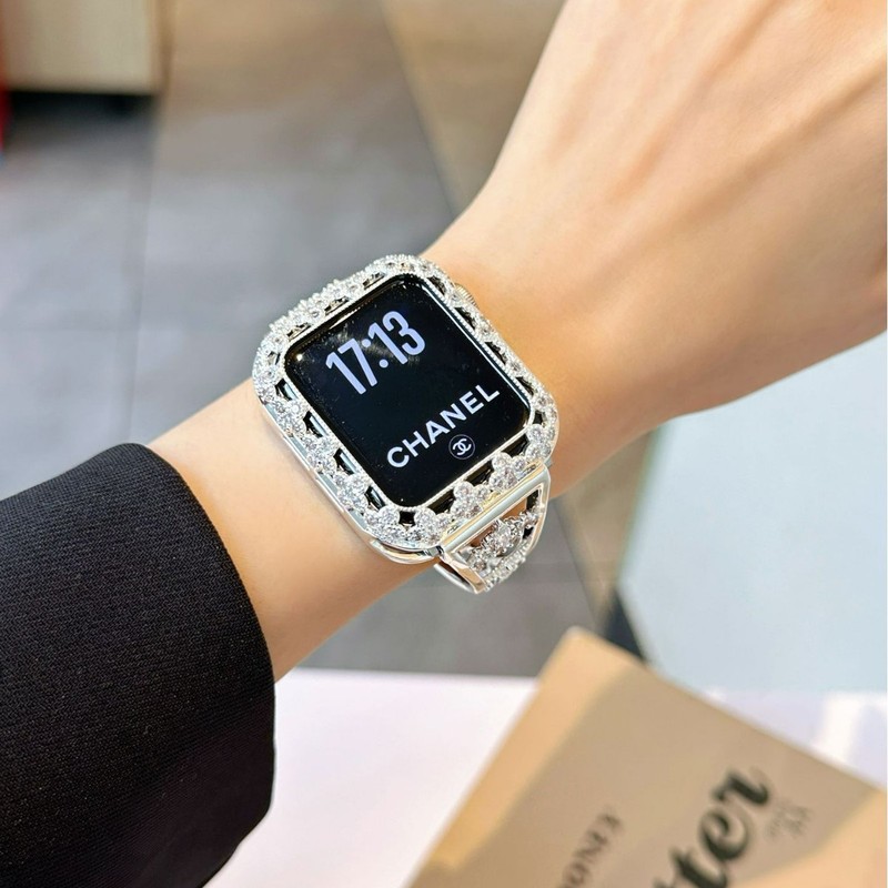 Apple Applewatch ウォッチハイエンド四つ葉のクローバー ジルコン銅金属 iwatch ケース保護ケースに適しています。|undefined