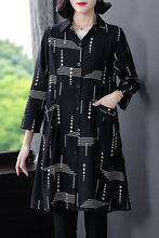 中老年女装中长款过膝风衣春秋新款中年妈妈洋气时尚薄外套潮