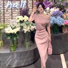 7088#御姐风粉色斜肩短袖女夏季针织裙修身收腰开叉裙子包臀长裙