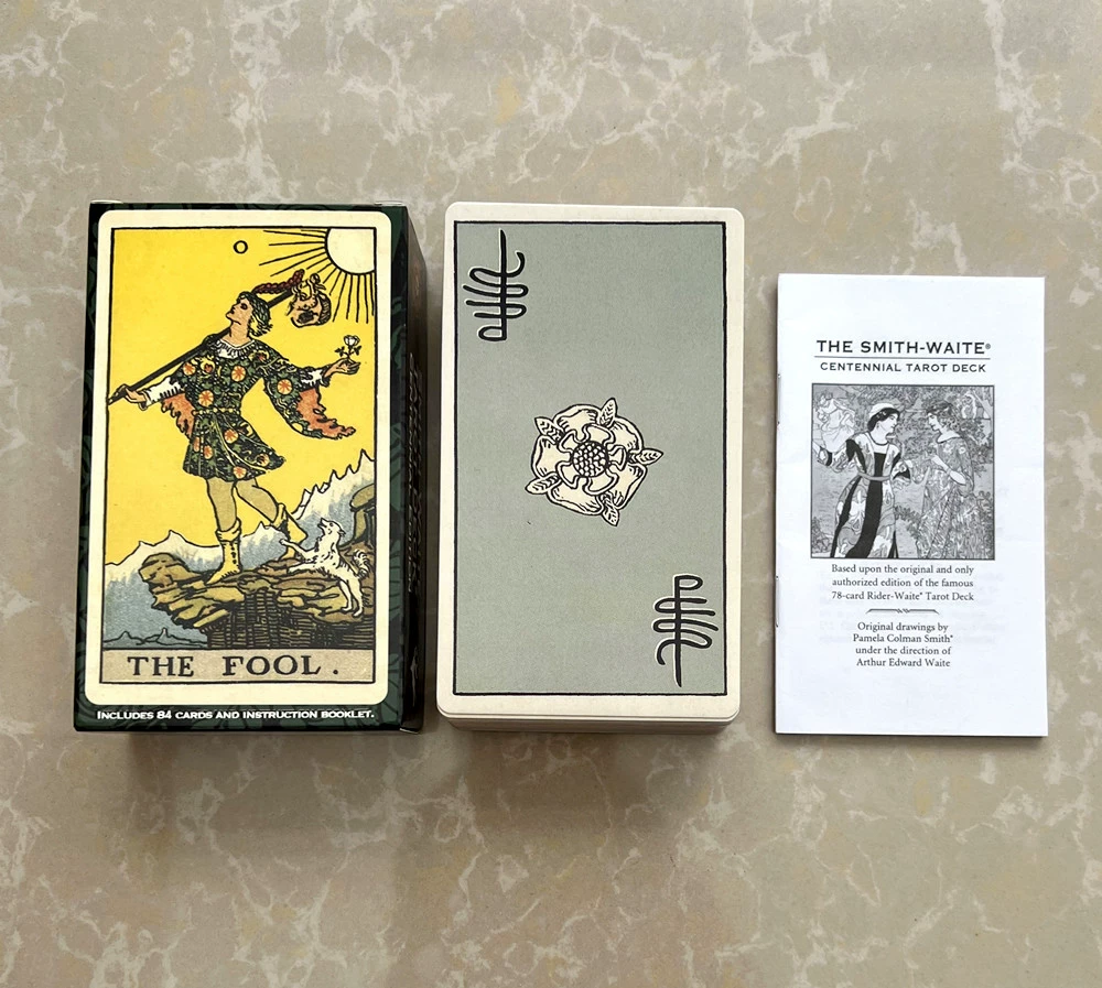 Дека Tarot 2022 12*7 большого размера с инструкцией на бумаге