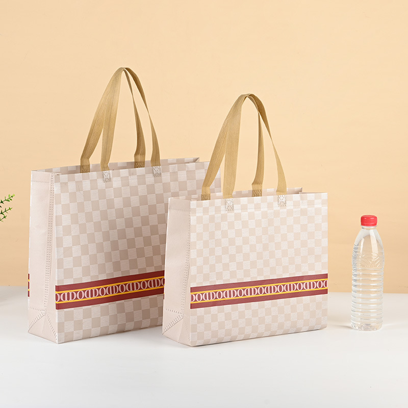 Tienda de ropa para mujeres a medida, centro comercial, tienda de ropa, bolsa de mano de compras, prensa en caliente, publicidad, bolsa no tejida laminada, personalización