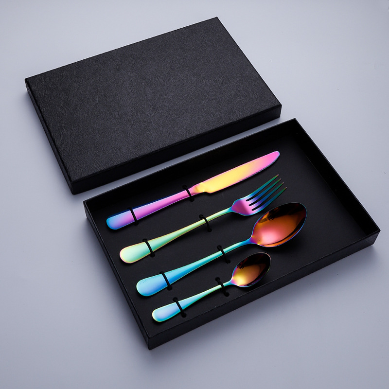 선물 상자가있는 다채로운 4 피스 세트