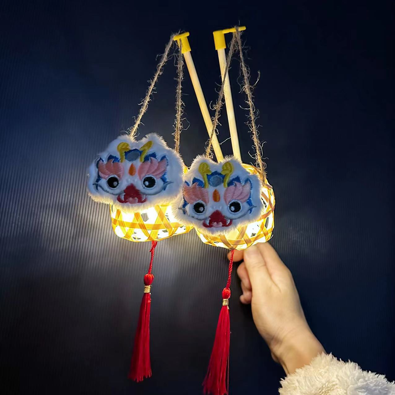 나무 극-화이트 드래곤