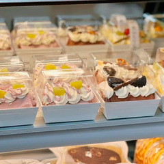 2粒裝雪媚娘肉鬆小貝泡芙包裝盒毛巾卷打包盒烘焙包裝長方形帶蓋