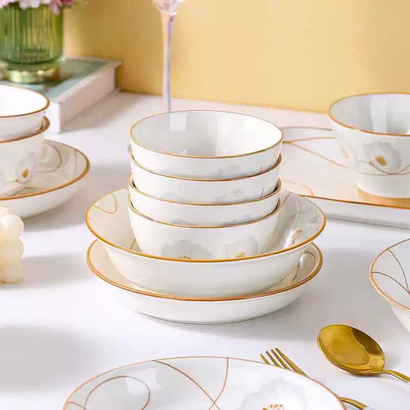 Set, ceramic tableware, Nordic style, simple and elegant design