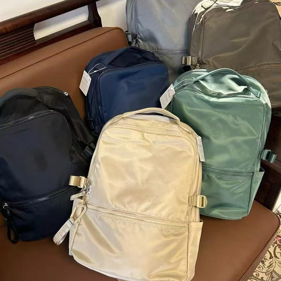 Old Model Lu22 Casual Backpack, Fashionable Commuting Large-Capacity Travel Bag for Men and Women
