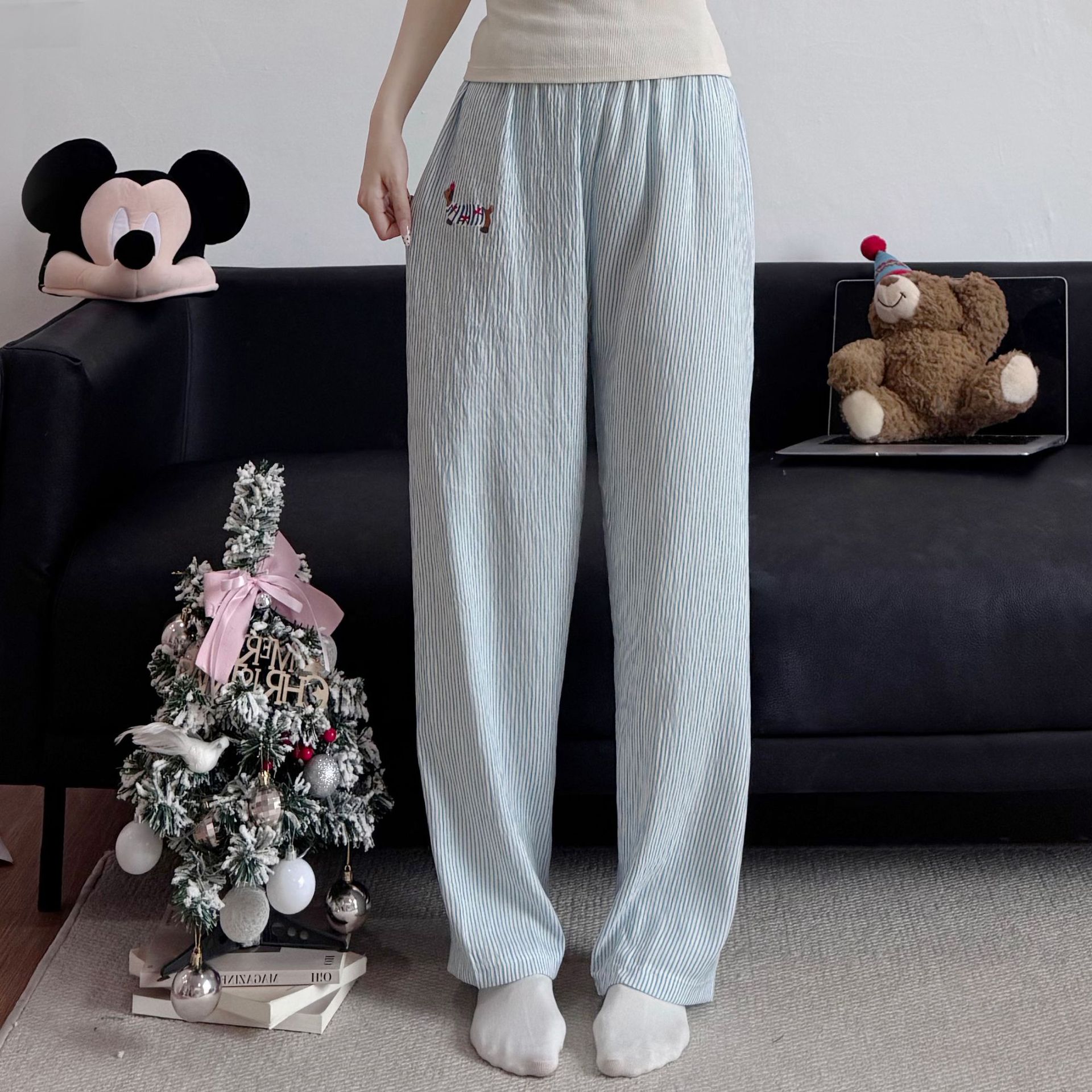 Primavera y verano · Pantalones de pijama casuales para mujeres pantalones a prueba de mosquitos rojos en línea 2025 nuevos pantalones caseros para llevar