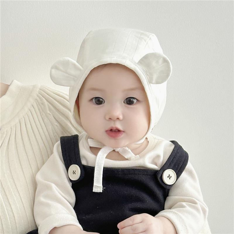 Sombreros para bebés primavera y otoño lindos gorros para orejas para hombres y mujeres bebés de un mes pequeño sombrero a prueba de viento primogénito