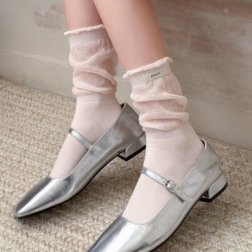 New women's socks with lace miu tie-dye ankle socks breathable boneless letter fabric tag ins versatile long socks wholesale