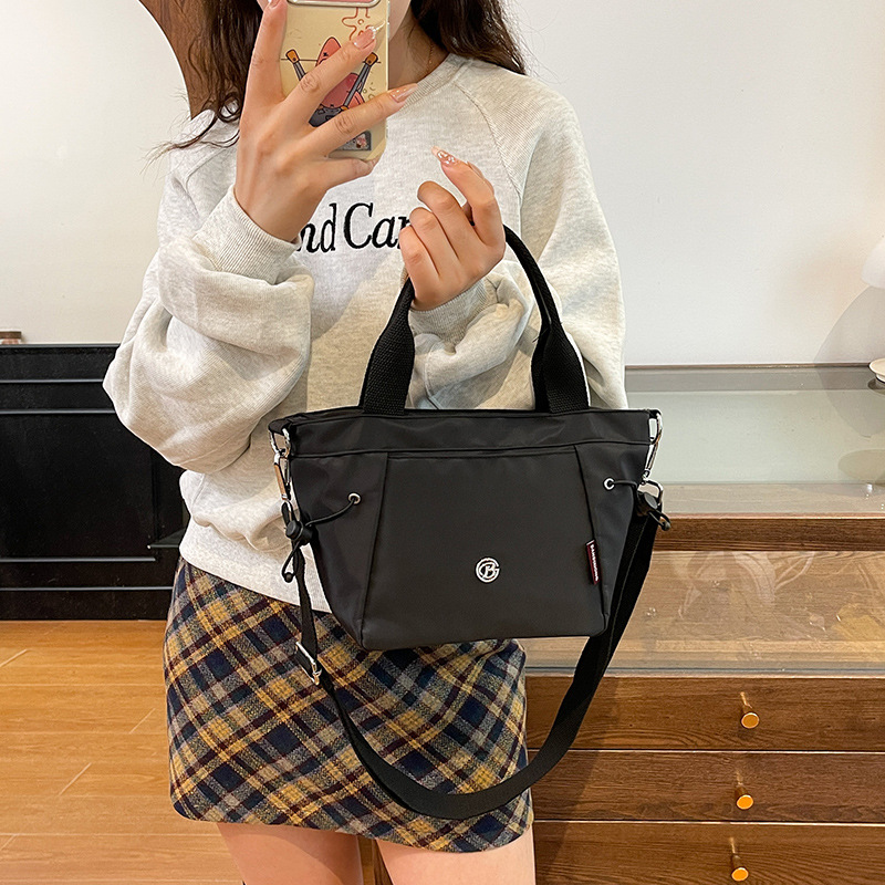 One-shoulder bag for leisure, universal capacious shoulder bag