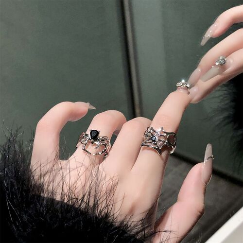 Dark retro black gemstone spider nail ring niche design high-end cool style open personality ring