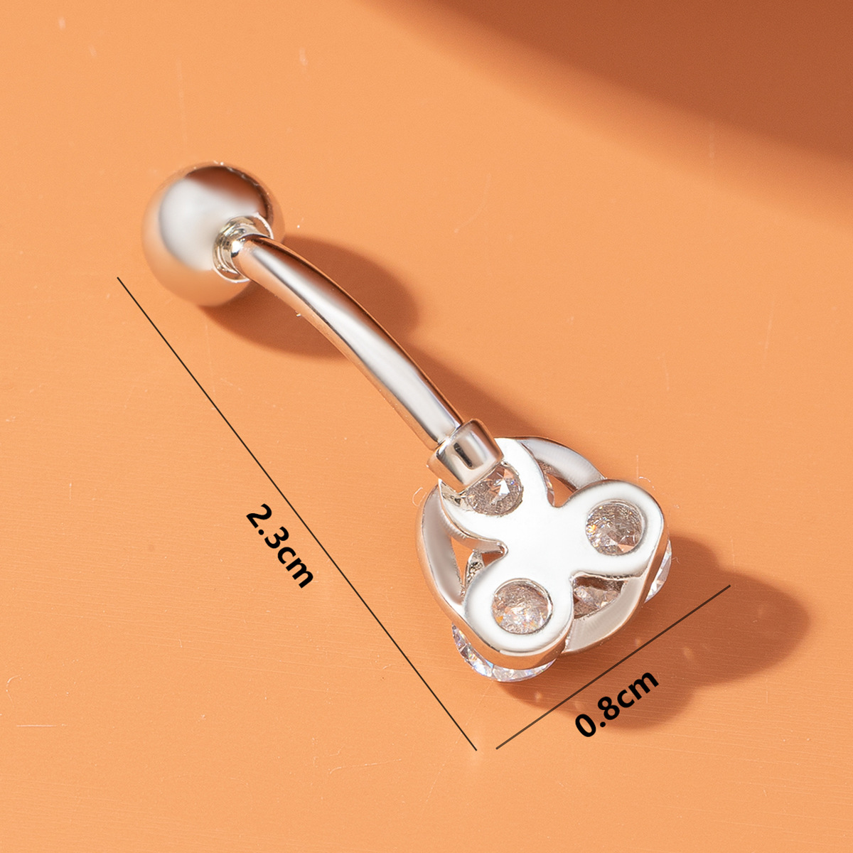 Piercing ombelico circolare con tre zirconi per donna_voghion.com