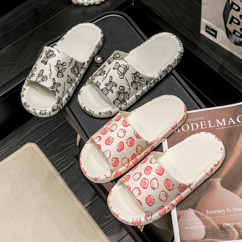 Eva Slippers with a Stepping-On-Clouds Feel for Women, Summer Home Comfort, Non-Slip, Odor-Resistant, Durable for Outdoor Wear, Couple's Beach Hotel Sandals