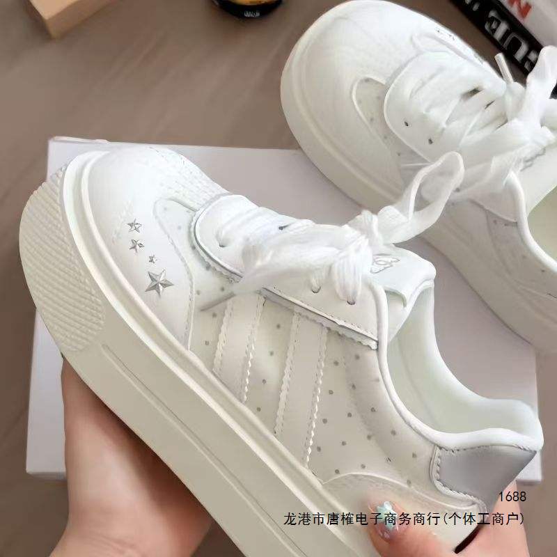 Cream-colored, thick-soled white sneakers for women, perfect with dresses, 2026 new style, incredibly stylish, casual sneakers, loafers Cream-colored, thick-soled white sneakers for women, perfect with dresses, 2026 new style, incredibly stylish, casual sneakers, loafers