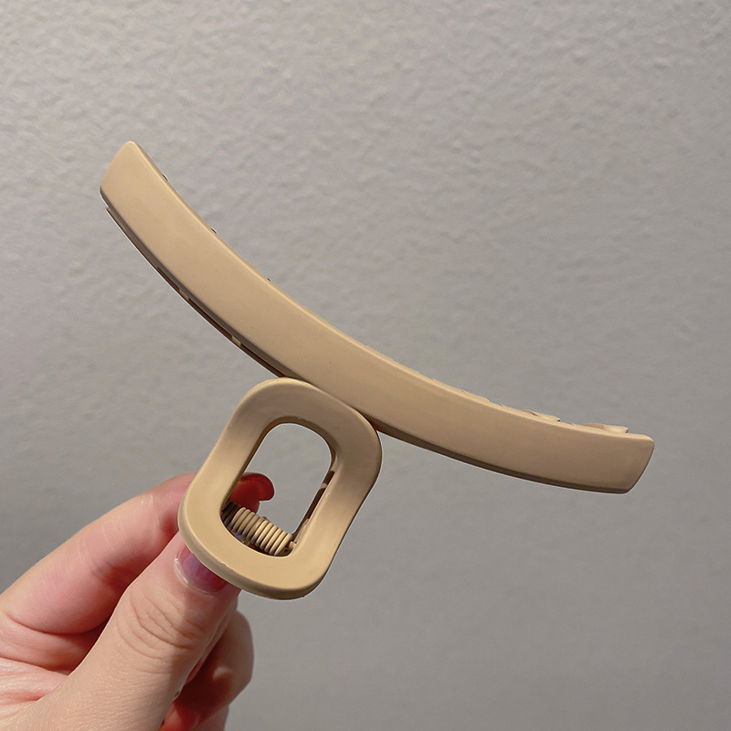 Gran volumen de cabello, horquilla larga, sentido avanzado femenino 2025 nuevo clip de agarre completo, clip de tiburón, tocado, horquilla