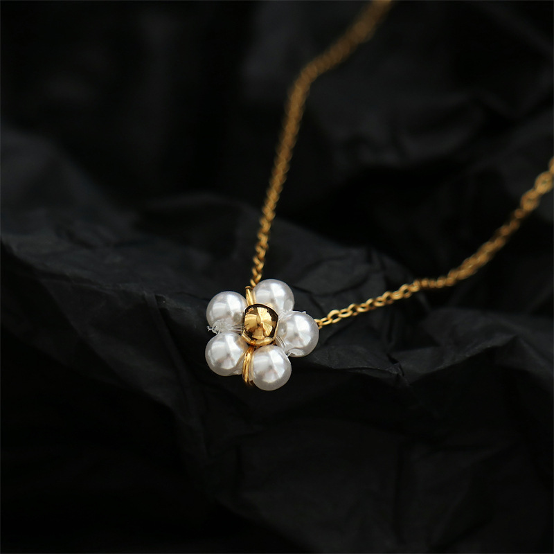 1 Piece Quantity Daily, Shopping Occasion Sweet Simple Style Flower Titanium Steel Inlay Artificial Pearls Pendant Necklace