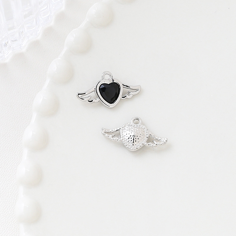 4g Weight Pendant Jewelry Making Type DIY Jewelry Accessories Classification 1 Piece Quantity Alloy Material Heart Shape, Rose Pattern Plating Design Simple Style, Classic Style Style 1 Piece Alloy Heart Shape Rose Pendant 10