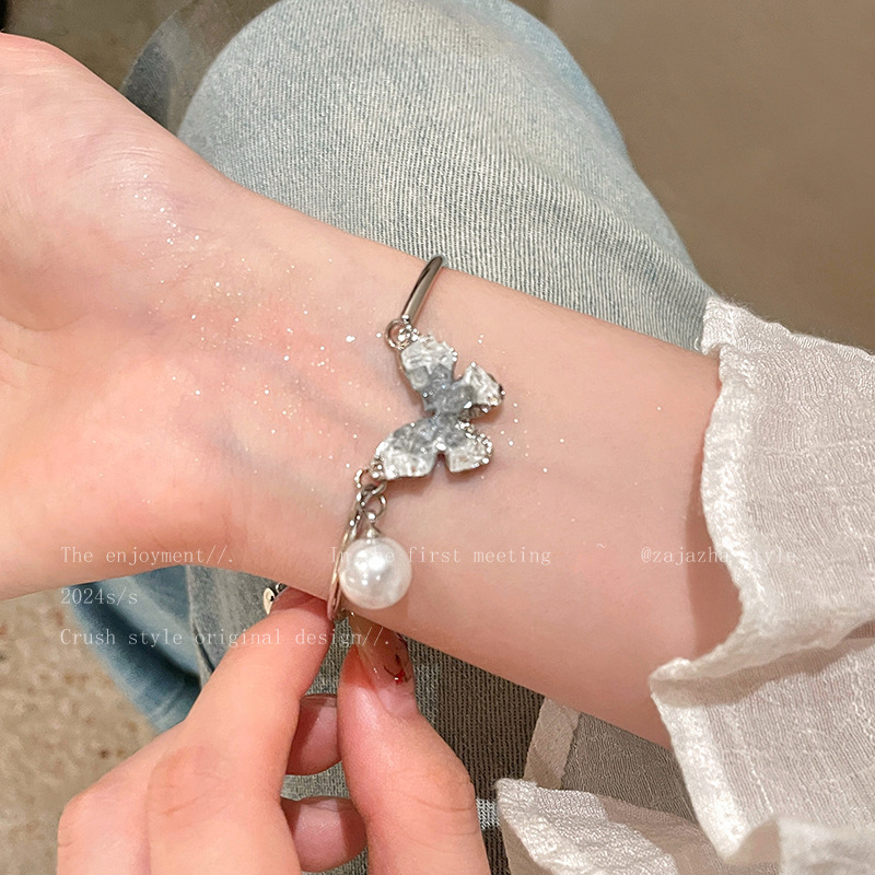 ブルーバタフライブレスレット砂利ブレスレット高級感女性夏グラデーション蝶ブレスレット小衆気質手飾りジュエリー|undefined