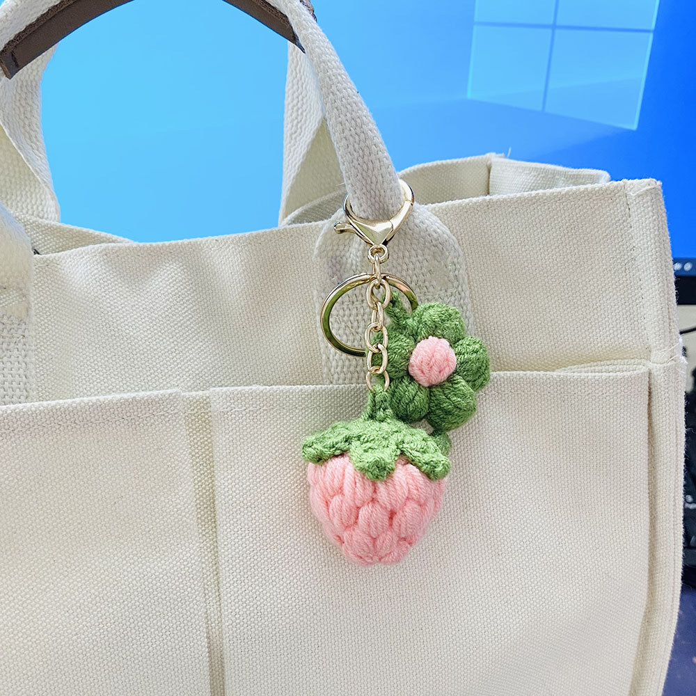 1 Piece Quantity Cute Flower Strawberry Yarn Women's Keychain