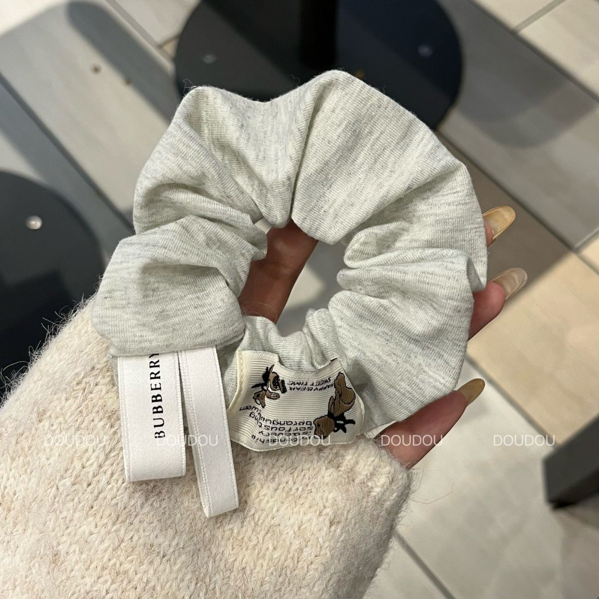 Encaje retro francés, diadema de intestino grueso, mujer 2025, nuevo estilo, cuerda para el cabello, banda de goma, lazo, dulce cuerda para el cabello, accesorios para el cabello