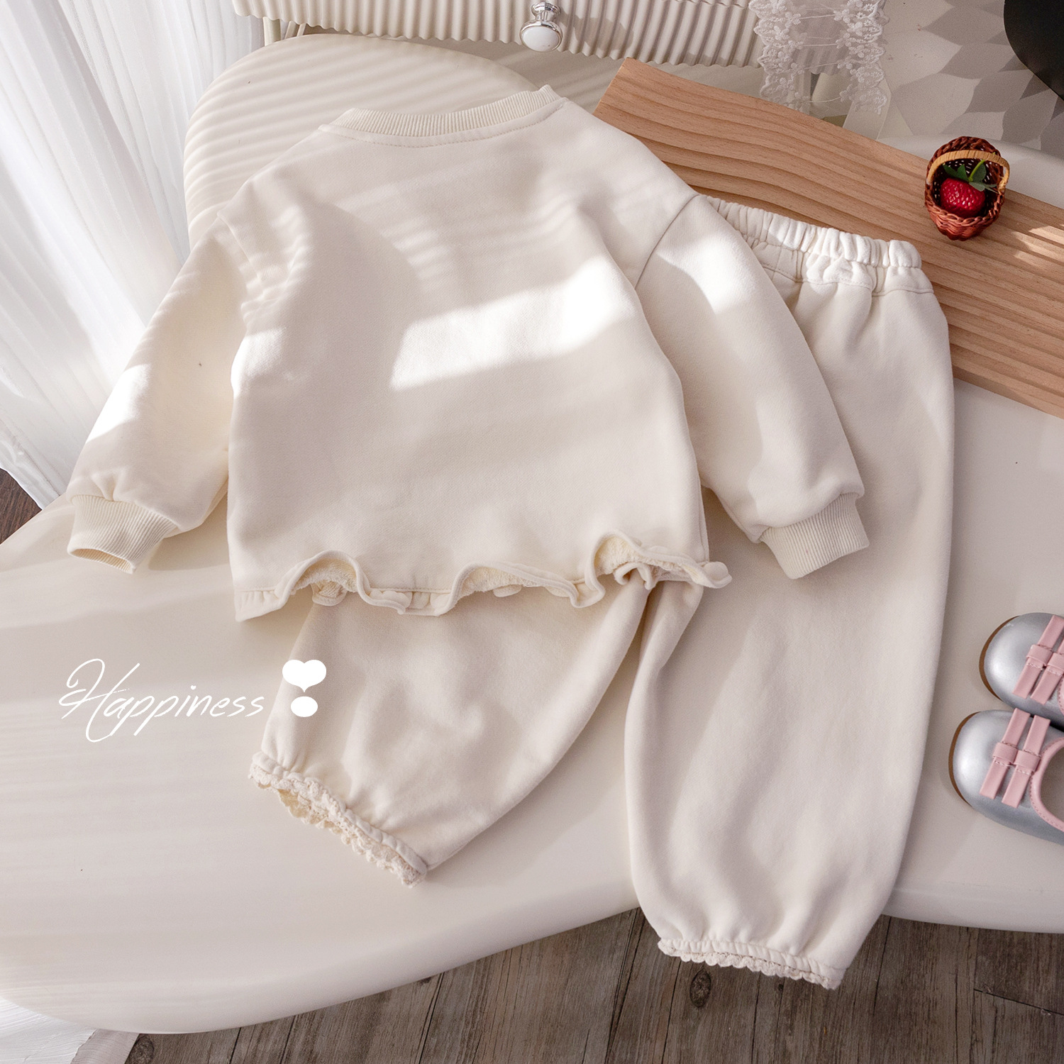 3R4A2511 copy _ copy .jpg