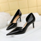 2928-1 Wind Sexy Night Club Slim Heel High Heel Shallow Mouth Side Hollow Vintage Metal Stone Single Shoes