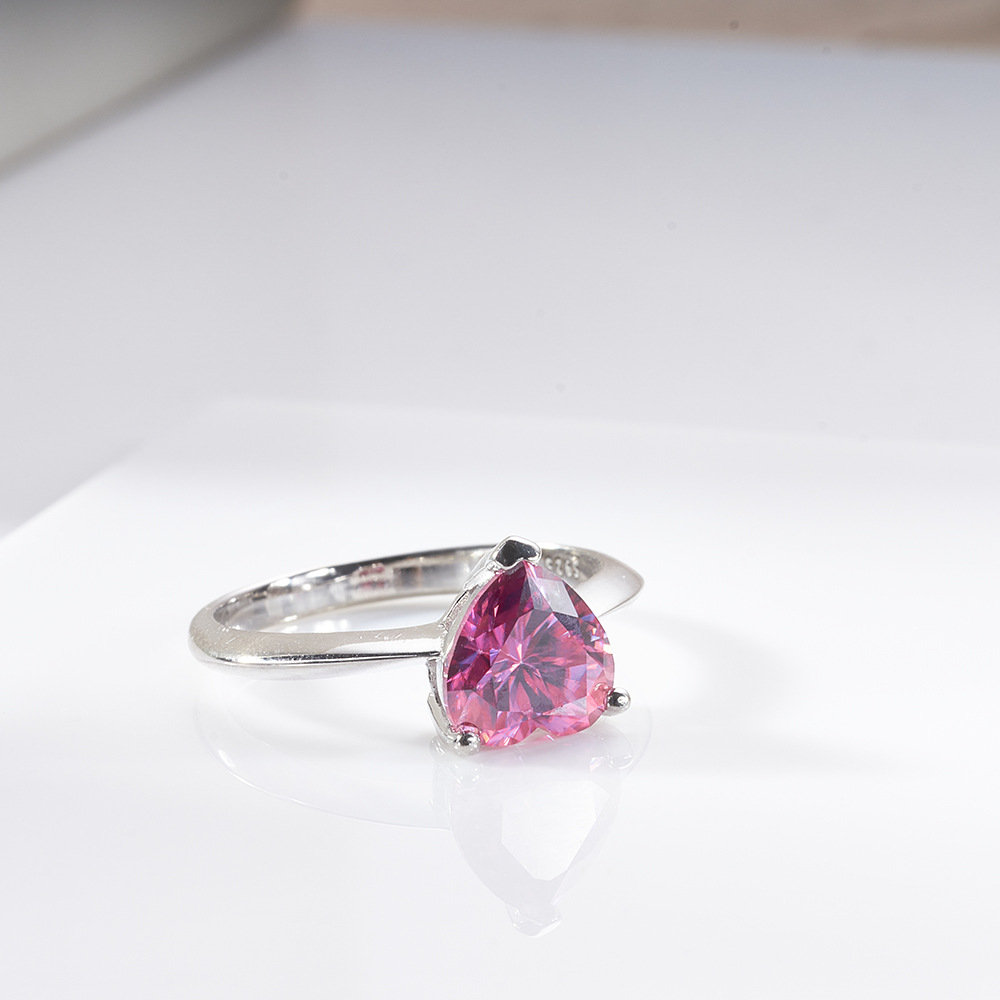 2 quilates anillo de piedra de moissanita rosa en forma de corazón plata esterlina incrustado con un segundo de penetración transfronteriza en vivo para anillo de mujer