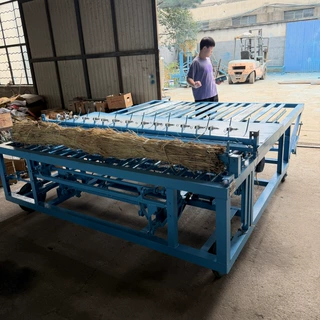 蒲草稻草芦苇电动编织机防风沙栅栏机卷帘机自动切边大棚保温被机