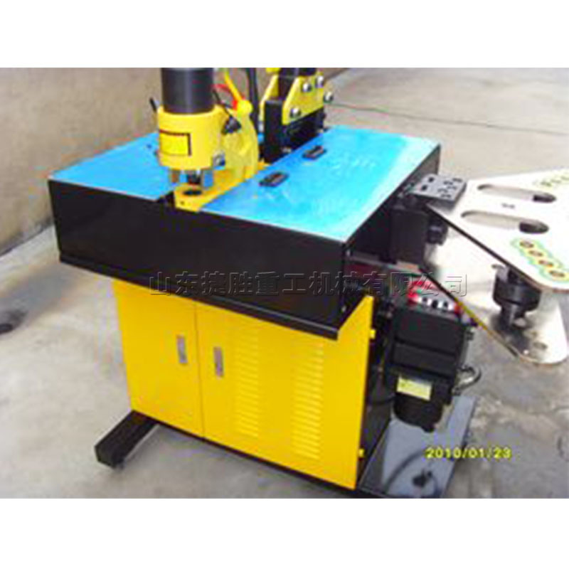 Bending three-in-one busbar processing machine pedal copper bar processing machine small desktop copper bar punching machine Bending three-in-one busbar processing machine pedal copper bar processing machine small desktop copper bar punching machine