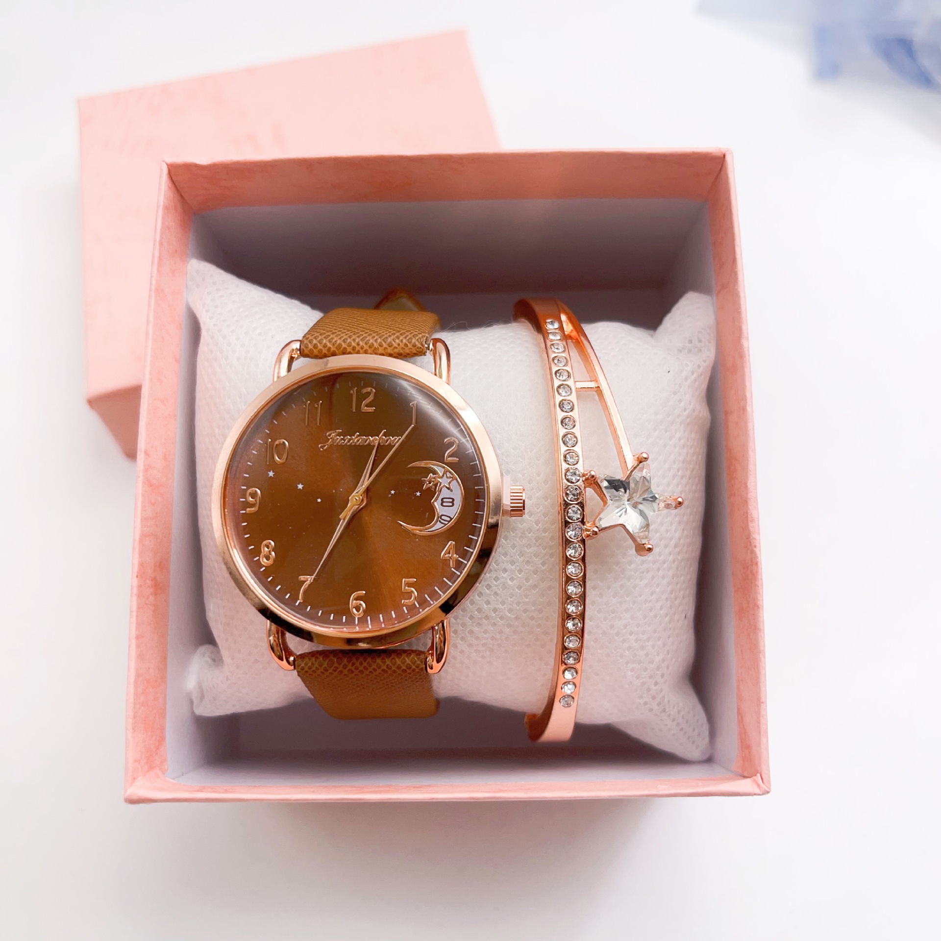 Brown + bracelet + box