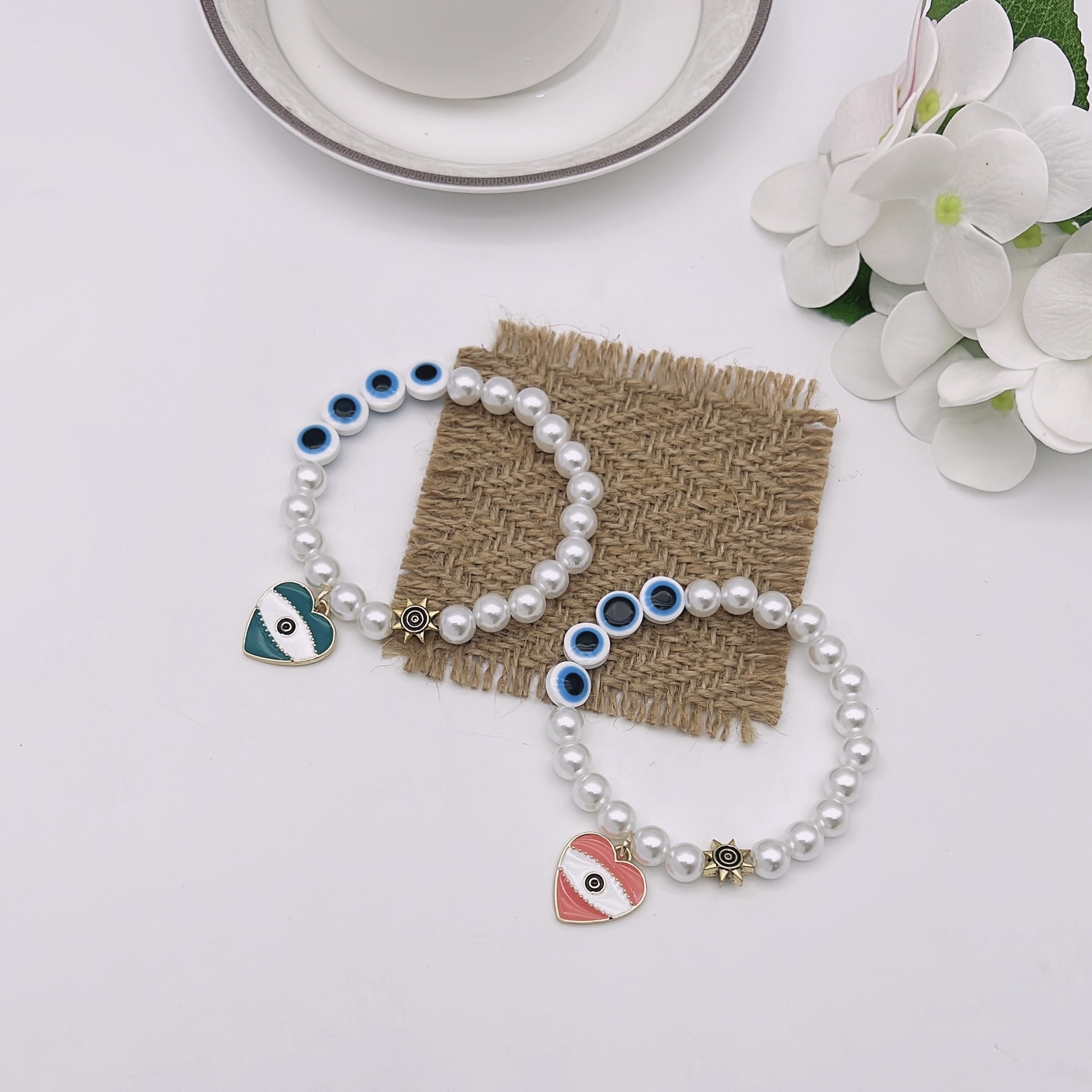 Ethnic Style Heart Shape Imitation Pearl Beaded Plating Women's Bracelets 1 Piece display picture 1