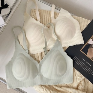 녶�o�ۃ���ŮС�ؾ۔nһƬʽ���m�\���������ش����@С�ļ�����