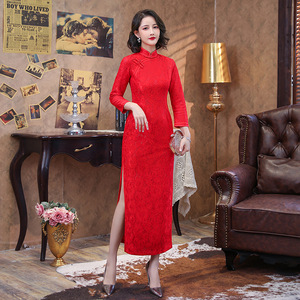 Lace red Chinese dress retro qipao cheongsam dress retro modified banquet split cheongsam dress