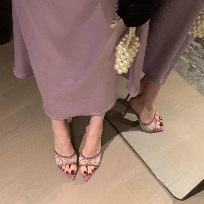 Женские сандалии лето 2025, новая модель, белые, с открытым носком, универсальные, элегантные, на шпильке с заостренным носком.