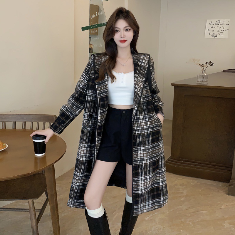 Women's Plaid Long Coat Image 3