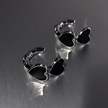 暗黑风爱心925银针耳环女小众设计高级耳钉2022年新款潮个性耳饰