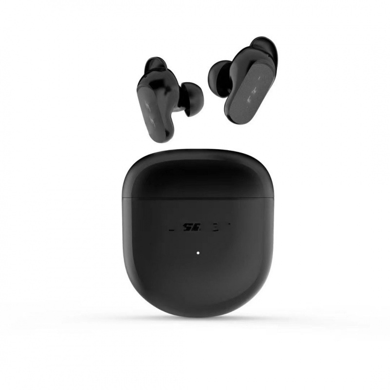 国境を越えた新製品であるQuietComfort Earbuds II bluetoothイヤホンが耳に入る自主的に騒音を低減して走る|undefined