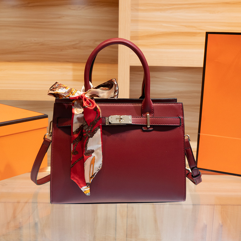 Bolso Rojo, Gran Capacidad, Estilo Kelly de Lujo Ligero, Bolso de Moda para Bodas 2025, Elegante Bolso Bandolera, Bolso para Mamá.