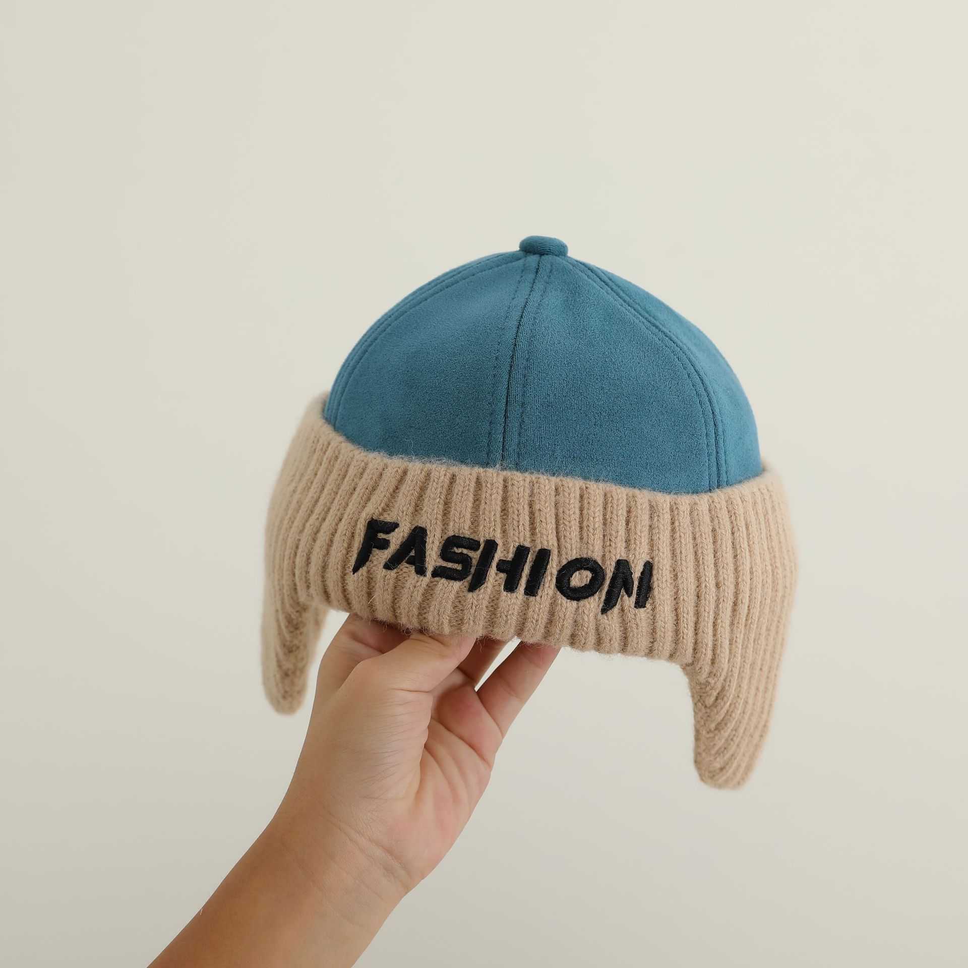 Sombreros infantiles otoño-invierno letras bordadas orejas sombreros para bebés de otoño lindo super lindo sombrero de punto extranjero